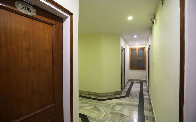 Oyo 30068 Hotel Kesar Palace