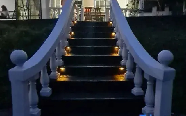 Treebridge House
