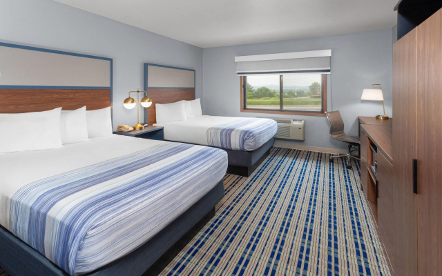 AmericInn by Wyndham West Salem