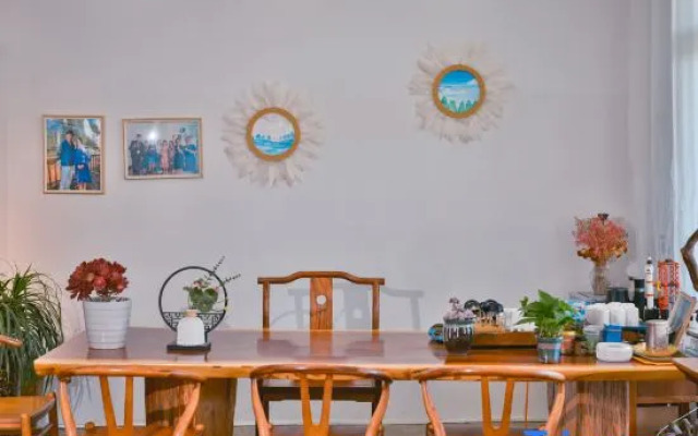 Deqing Three Mu Three Fen Land Homestay