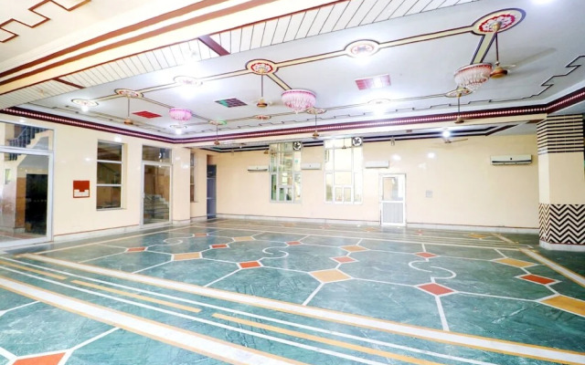 Hotel Shahi Mahal by OYO Rooms