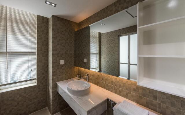 Naki Suites at Silvertown