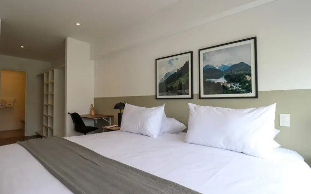 w Fabulous 2BR w Balcony in Miraflores