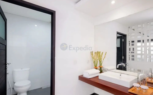 The Kanjeng Suites Kuta Galeria - Bali