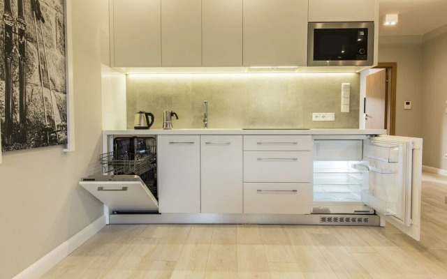 Royal Hill Residence