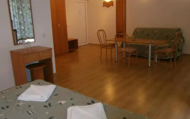 Family Hotel Central