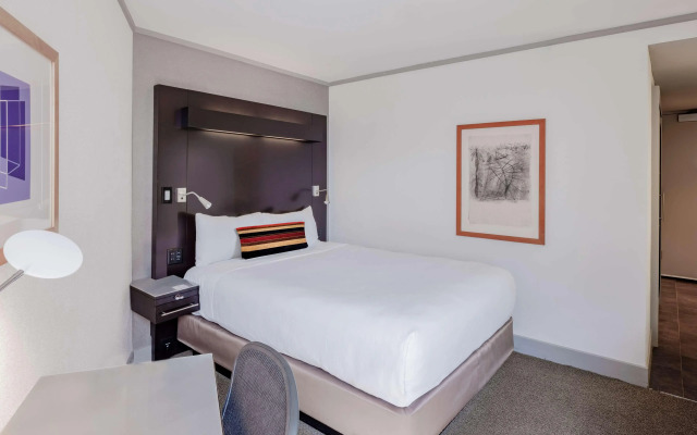 The Royal Sonesta Boston