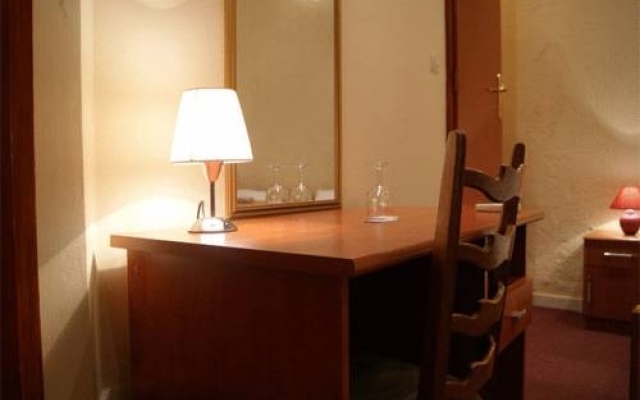 Rog Dogg Rooms