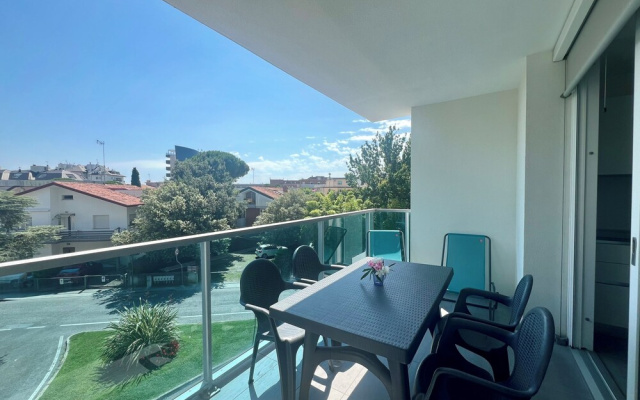 Stylish Stay Near Lignano Center