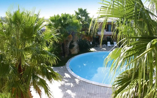 Residence With Shared Pool in Palau