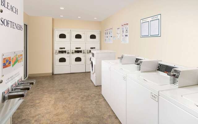 Extended Stay America Select Suites - Cleveland - Mentor