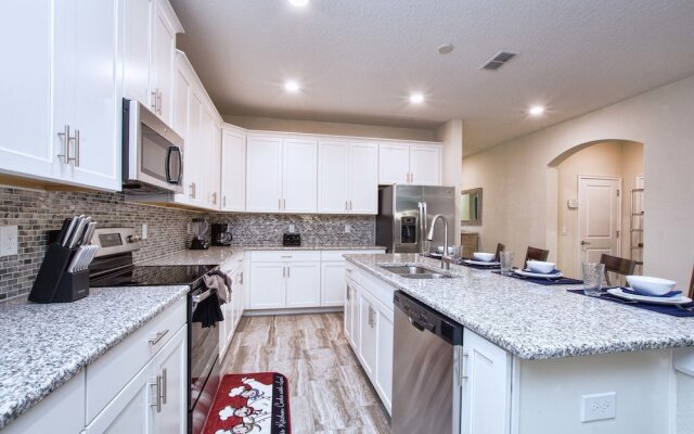 Storey Lake- 6 Bedroom Pool Home-1662ST