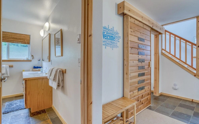 Modern Manzanita Retreat