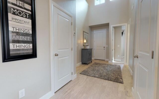 A Gathering Place 4 Bedroom Apts by RedAwning