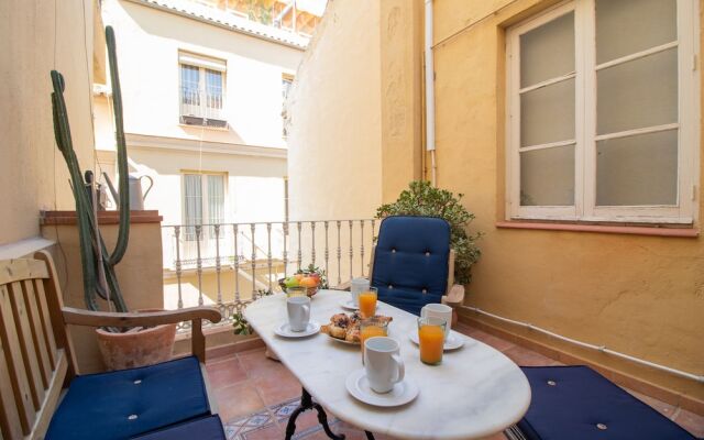 Rustic Two Bedroos Apartment With Terrace