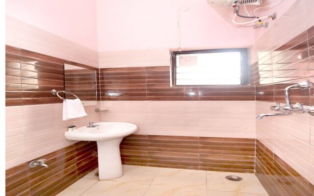 OYO 11497 Hotel Sharnam