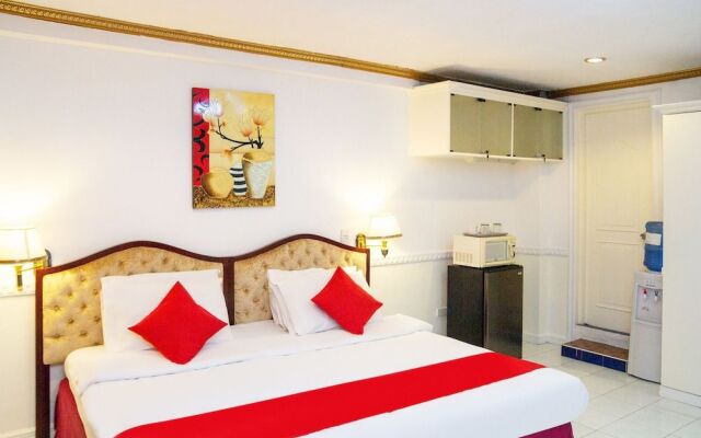 OYO 137 Residencia RSY Condotel