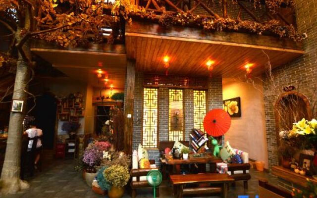 Zhangjiajie Baihui Living Inn