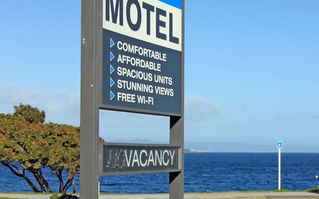 Acacia Lake View Motel