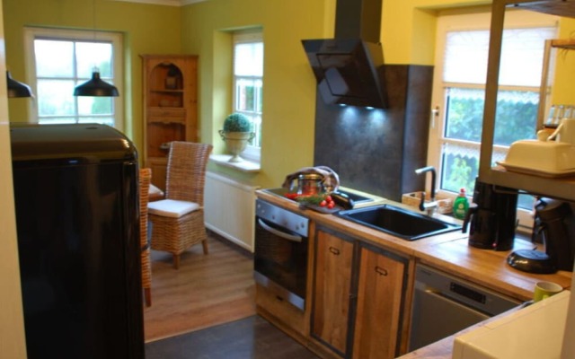 Snug Apartment in Hage