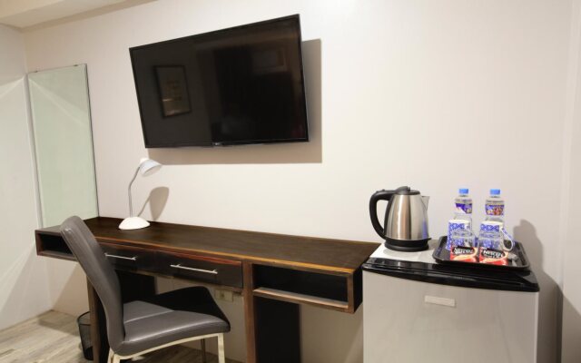 1A Express Hotel