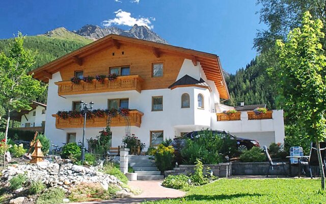 Apartment Stark Pettneu am Arlberg 18410