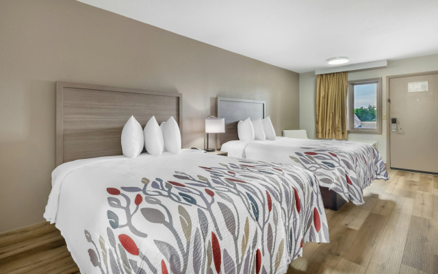Red Roof Inn Staunton