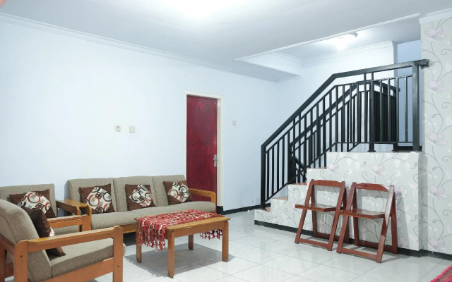 OYO 1380 Velodrome Family House Syariah