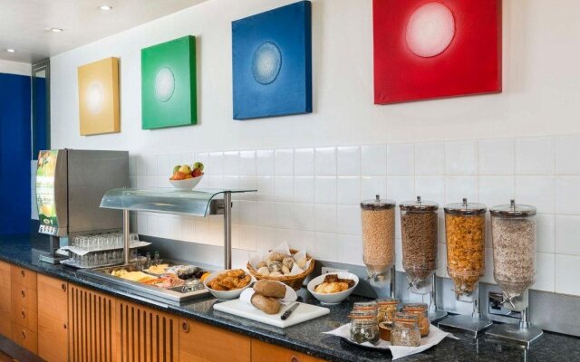 Park Inn by Radisson Birmingham Walsall M6 J9