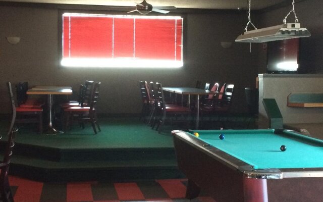 Esterhazy Motor Hotel