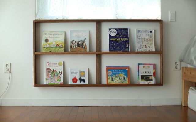 Hoclack Rooftop Moonlight