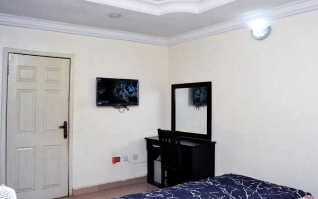 Unique Didis Royal Hotel & Suites