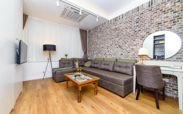 Belgrade Inn Garni Hotel