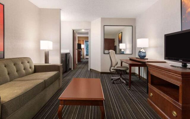 Wyndham Dallas Suites - Park Central