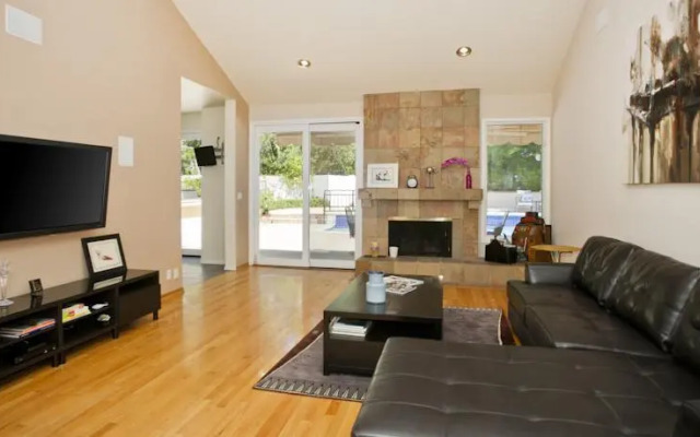 Beverly Hills Canyon Retreat