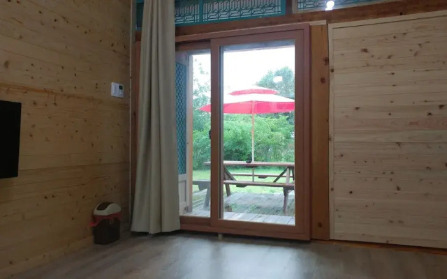 Chowoo Guesthouse