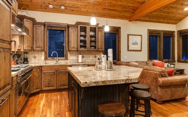 Abode at Quit 'N Time