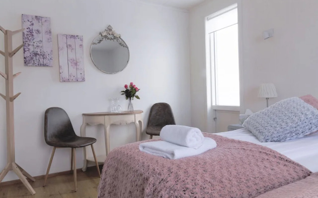 The Apartment - Öbbuhús