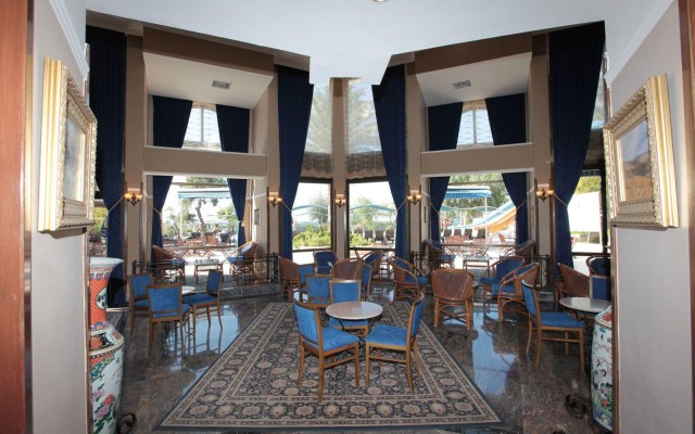 Cactus Club Yalı & Resort