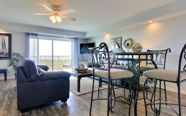 Island 107 3 Bedroom Condo