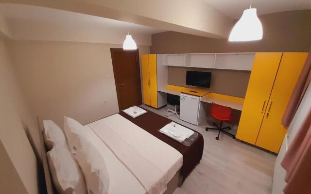 Moda Hotel