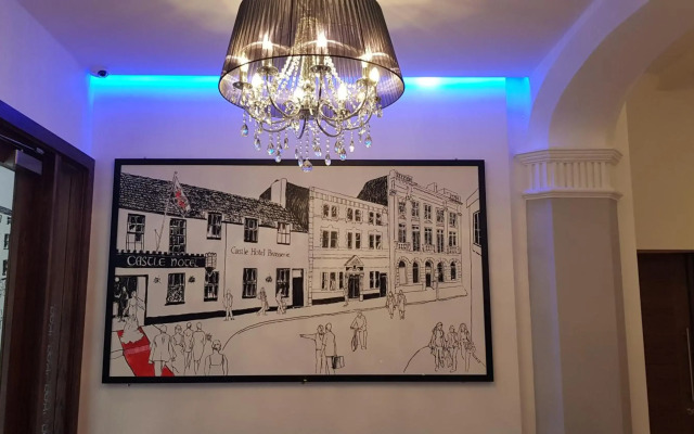 Castle Hotel