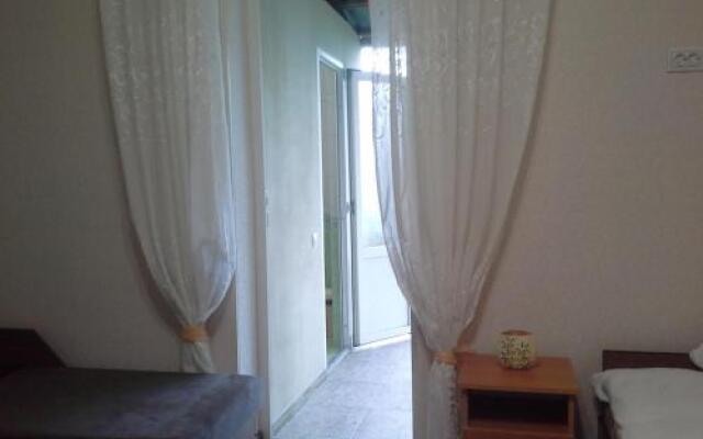 Guesthouse on Partizanskaya 87