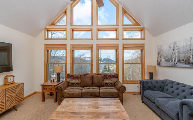 Moon Tower 4 Bedroom House