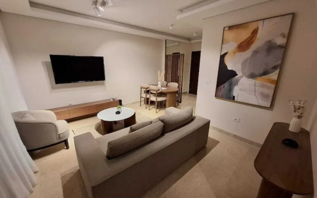 Mynt Stay zed west Residence 2 bedroom E1E213