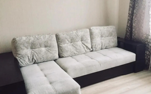 Apartments on Matrosova street 16