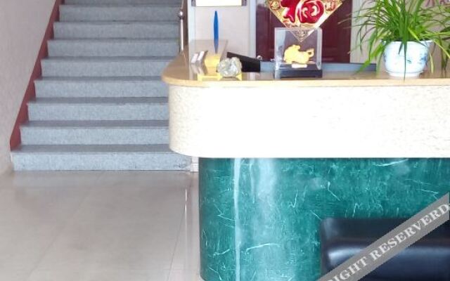 Pingdu New Home Business Hotel