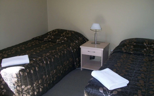 Sierra Motel