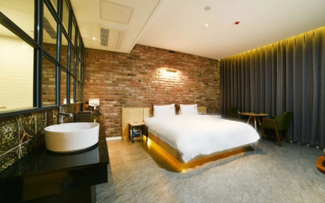 Yeosu K-boutique Hotel