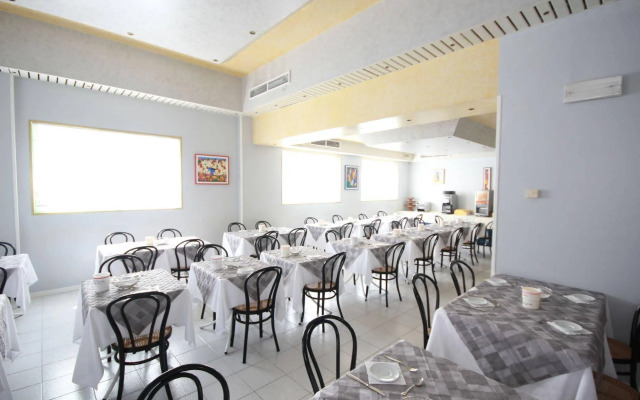 Hotel Iris